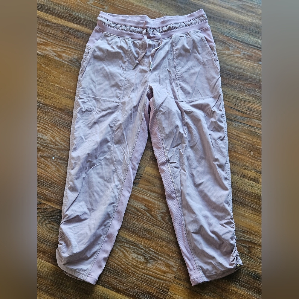 Light Mauve Lululemon Dance Studio Crops